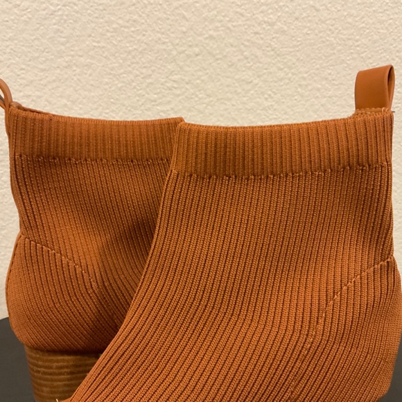 JOIE Boot Bootie Neely Knit Cognac Block Heel  Ribbed Sock Size 9 - Picture 9 of 10